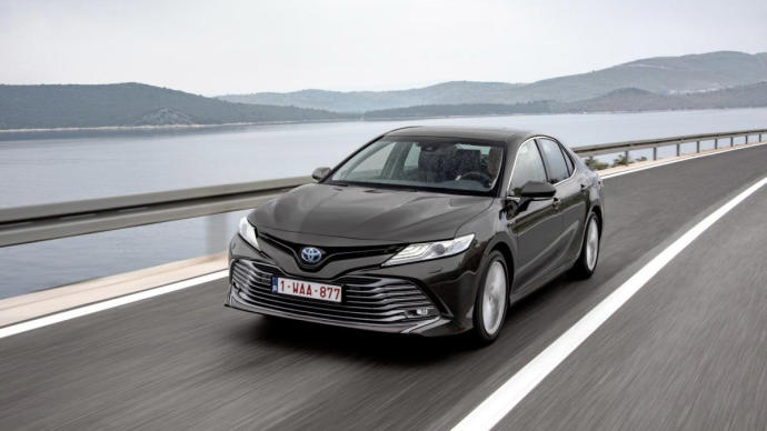 Toyota Camry 2020: mejoras en numerosos aspectos€ y traccin total!
