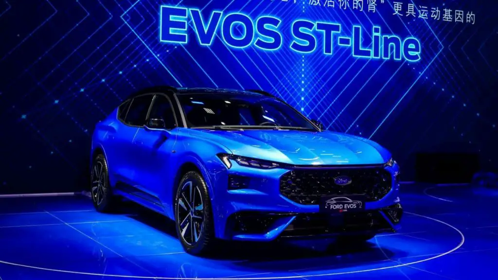 El Ford Evos 2022 desvela su acabado ST-Line… ¡y los primeros datos técnicos!