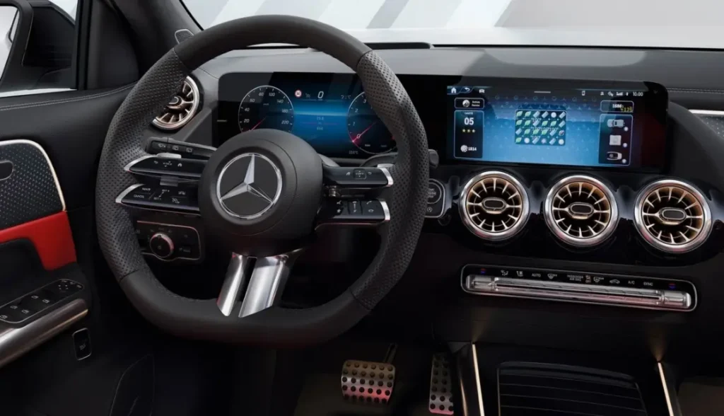 Mercedes-Benz MB Clase GLA interior